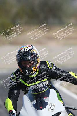 media/Oct-30-2025-Racers Edge (Thu) [[dabbdaf680]]/3-B Group/Session 2 Turn 2/